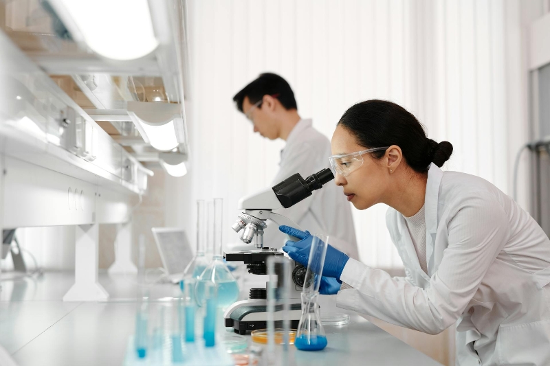 Claim Canadian tax credits for bioscience research